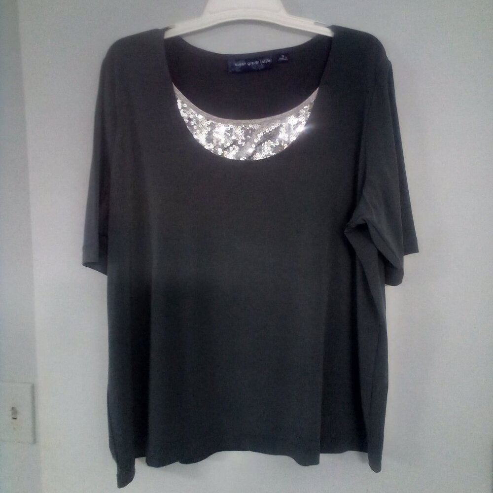 Susan Graver gray top